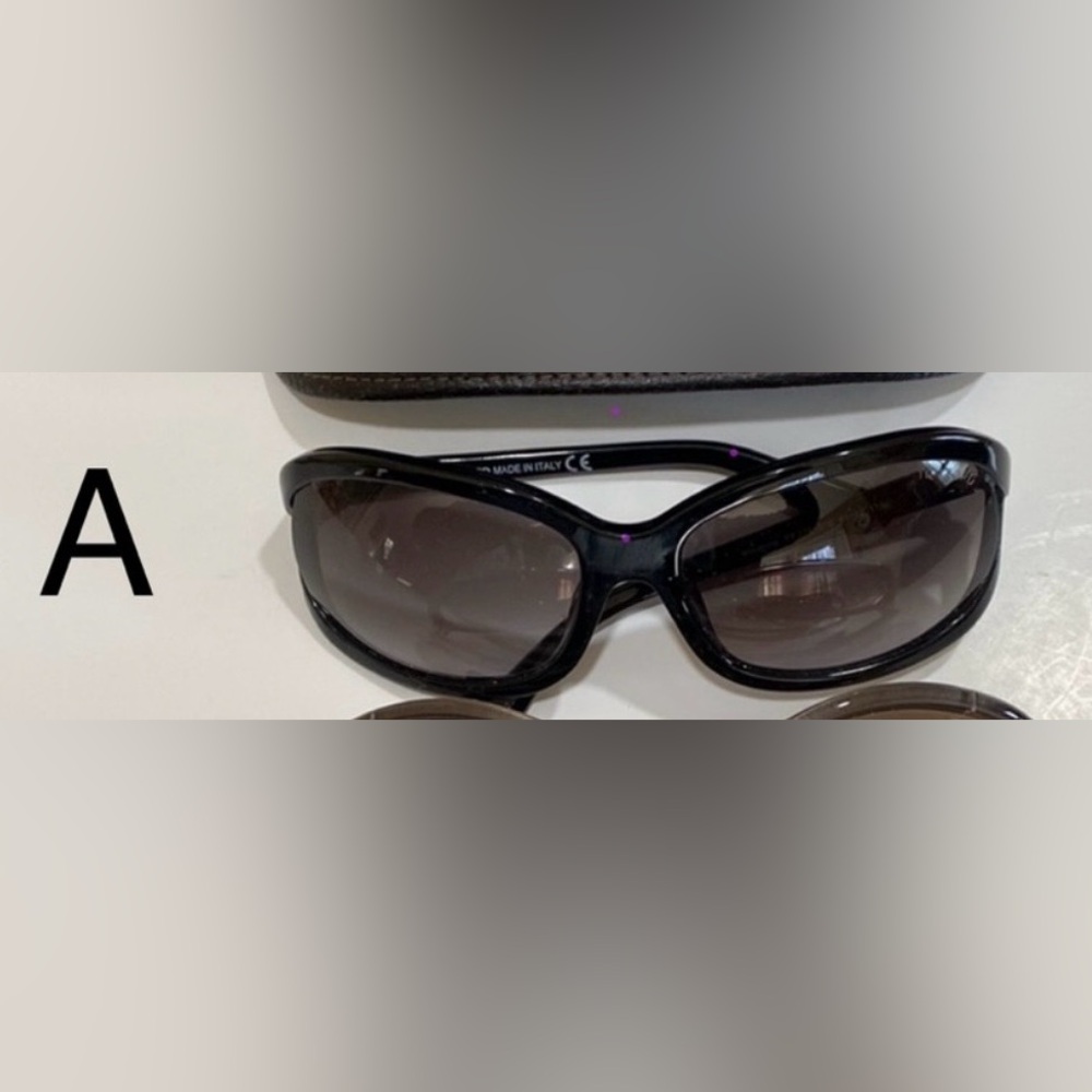 Tom Ford Vivienne “A” Black Butterfly Cutout Sunglasses T in Gold luxury TF278